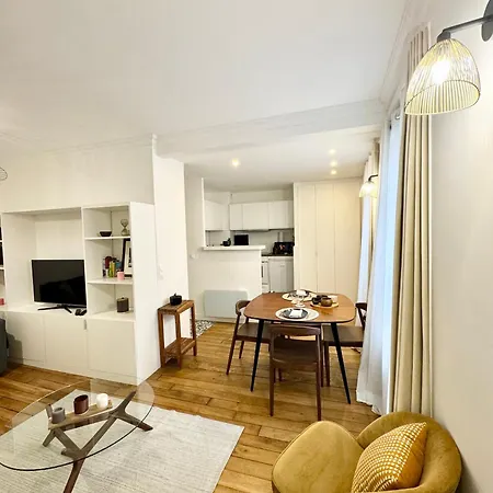 Lovely Flat, Center Of